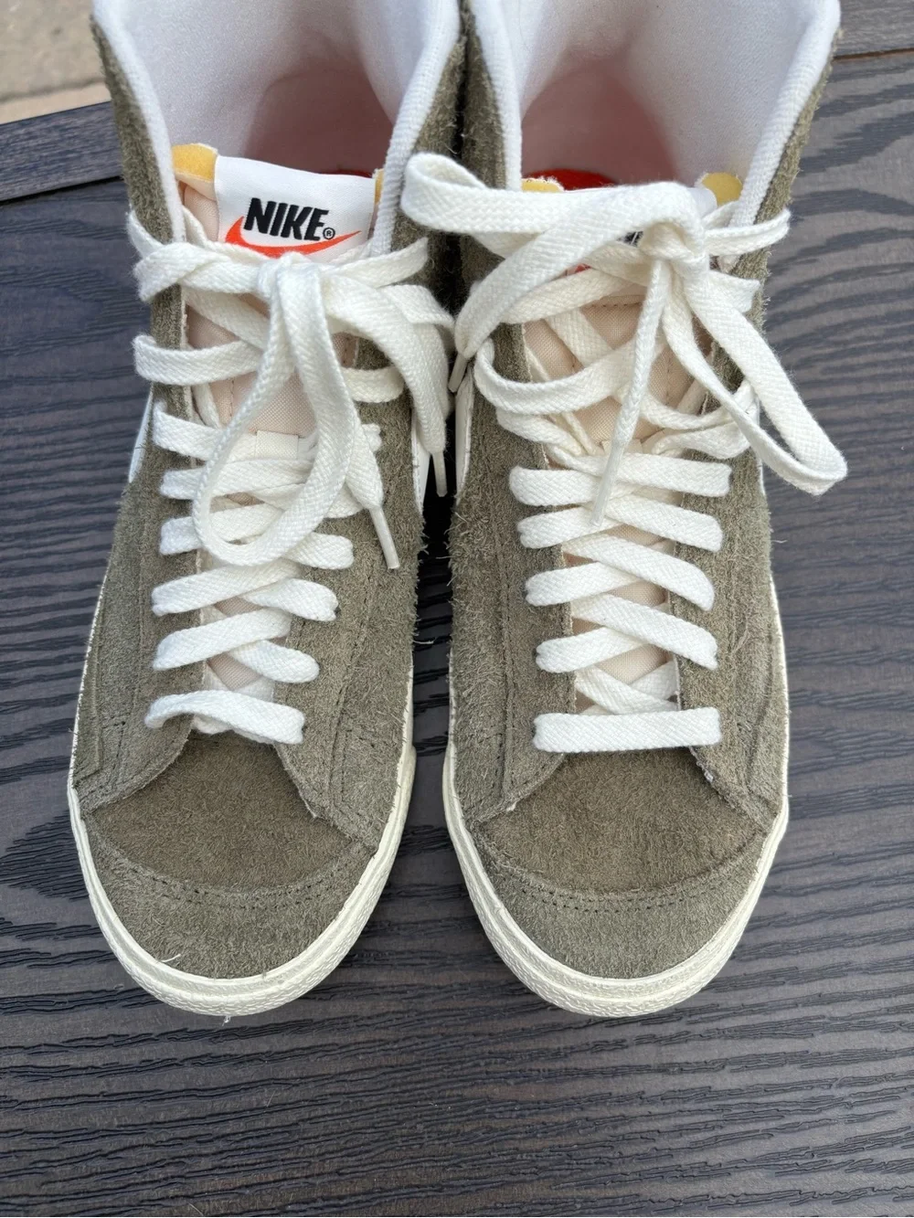 Nike Blazer Mid '77 Vintage olive suede high-top sneakers sz 8